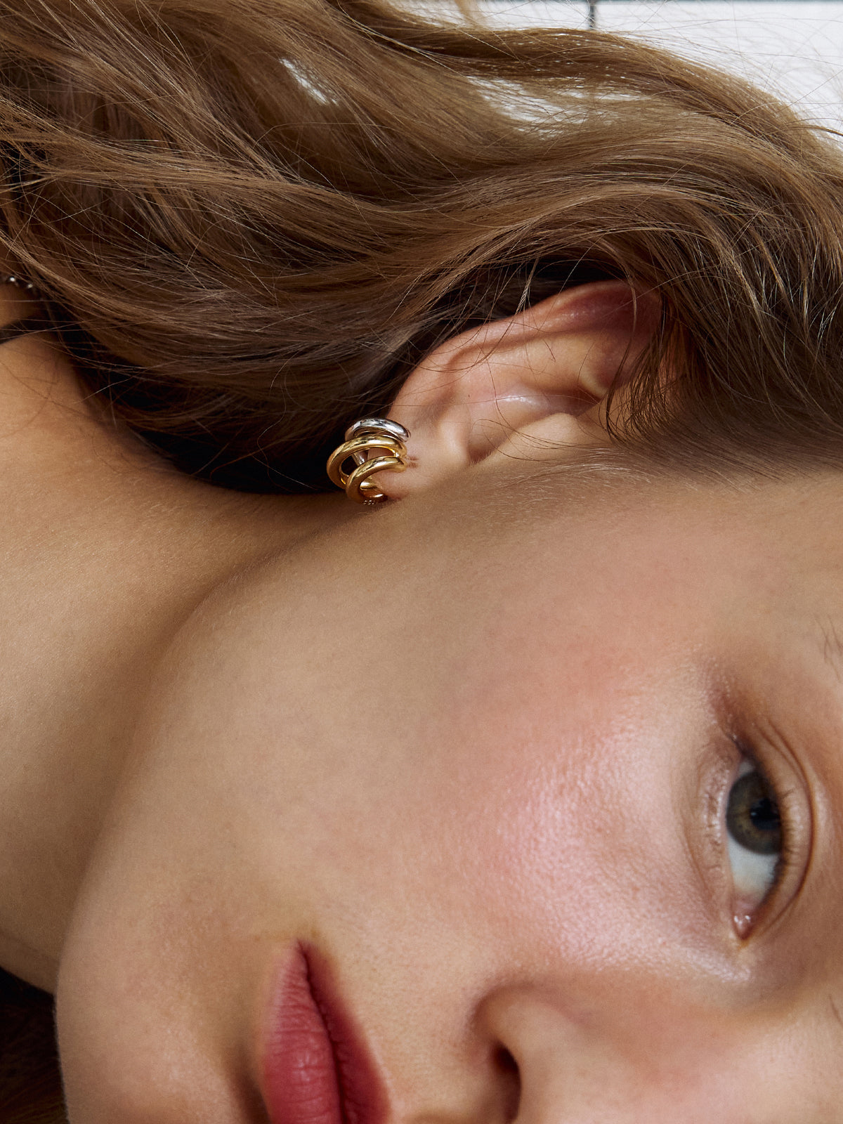 upload_20251030_24FEES10YBSS_002_3 Line Hoops_S 2.jpg