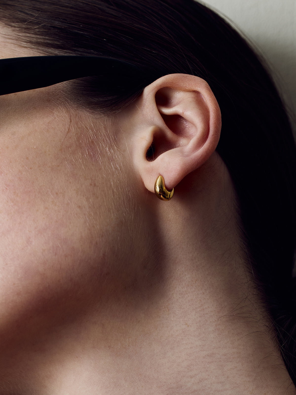 upload_20251030_SS24SEC029YGSSSMT_002_워터드롭이어링 스몰 골드 2.jpg