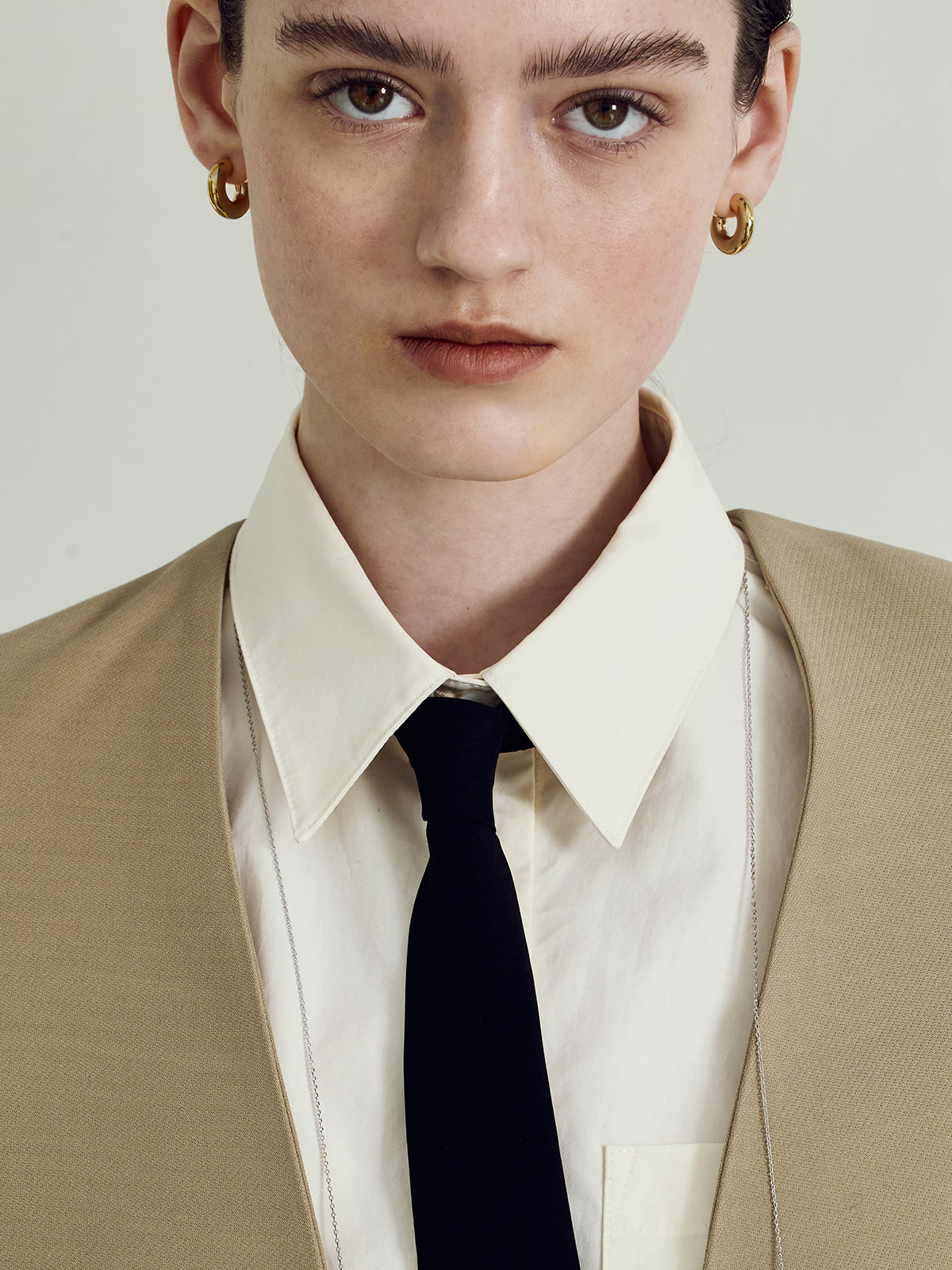 upload_20251030_SS24SEC037YGSSSMT_001_플레인훕스 스몰 골드 1.jpg