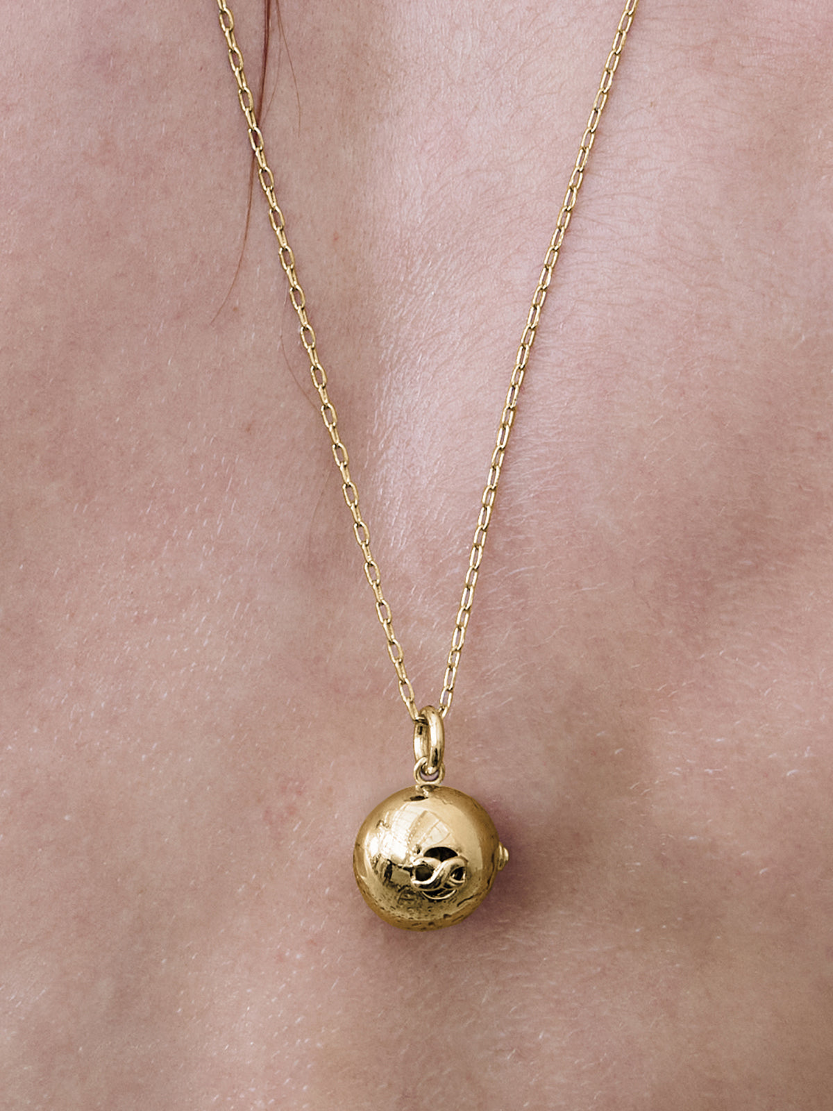 upload_20251030_SS24SNX175YGFFFZZ_002_1월에디션 골드3.jpg