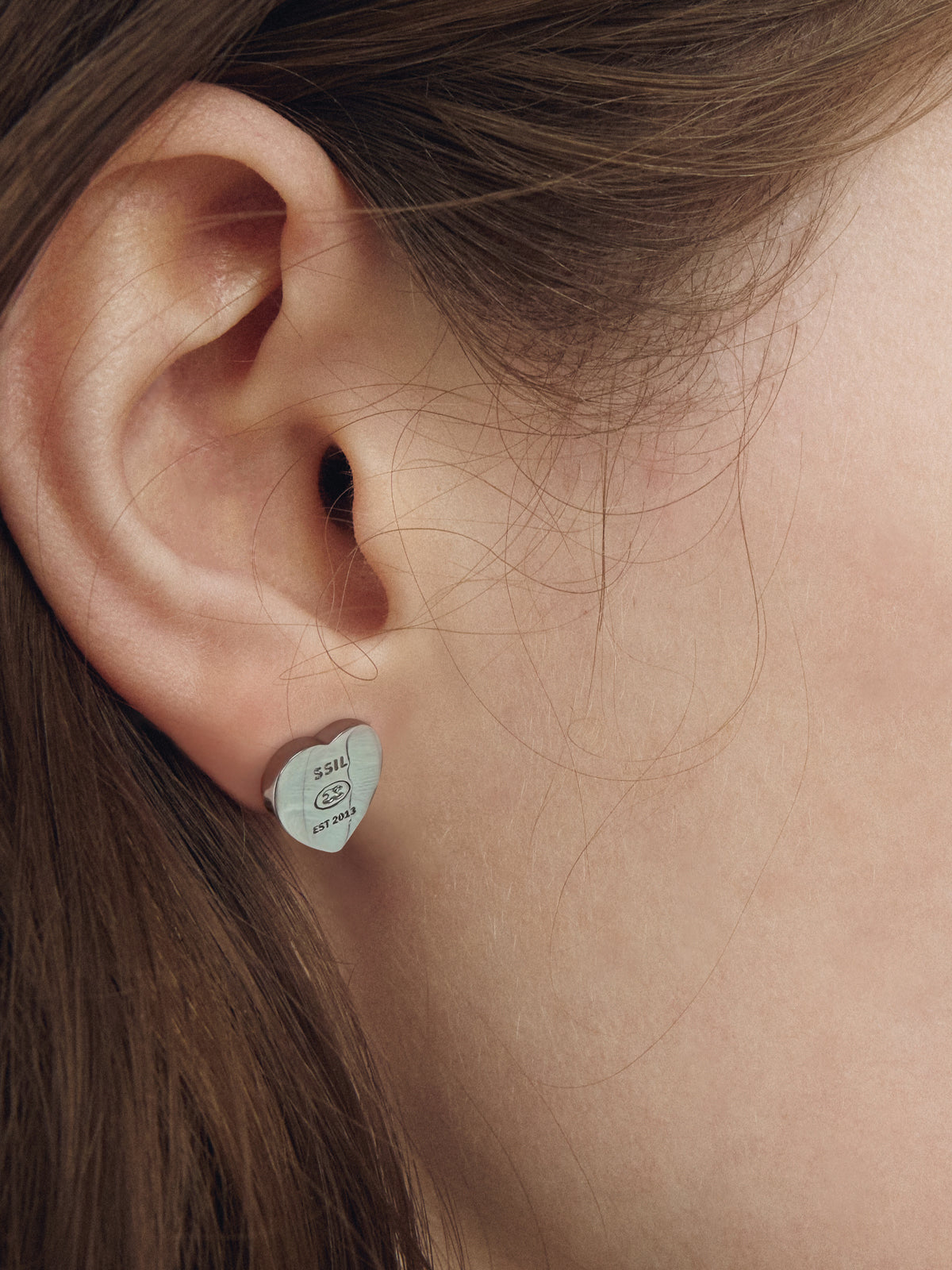 upload_20260426_26SEHR01YBFF_003_FLAT HEART STUDS_4.jpg