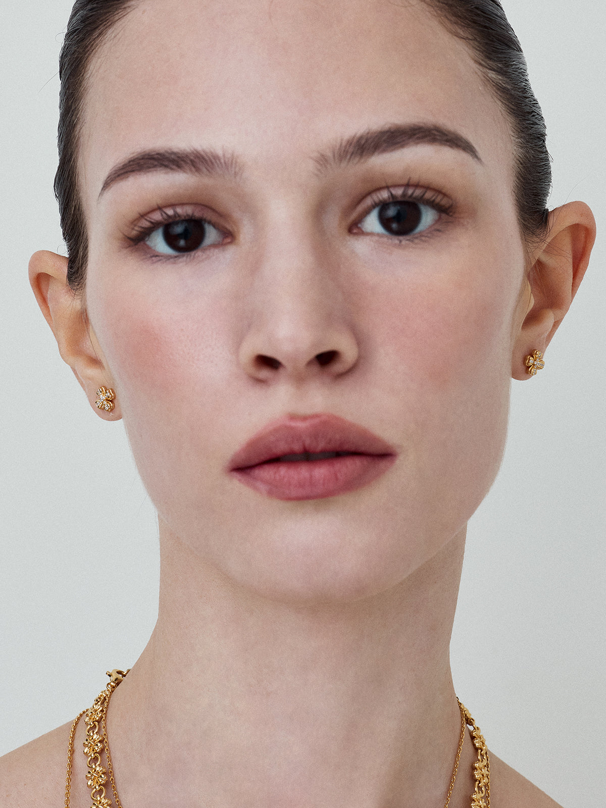 upload_20251030_25SECV01YBFF_001_Lucy Clover Studs 1.jpg