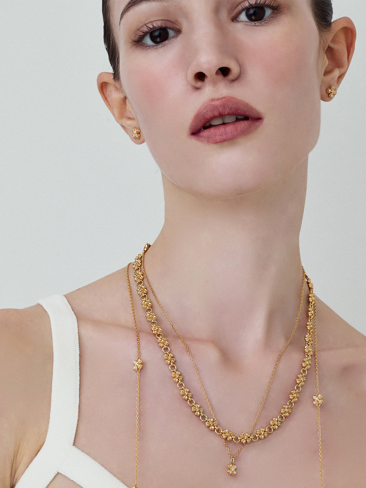 upload_20251030_25SNCV02WSFF_001_Lucky Clover Row Chain 1.jpg