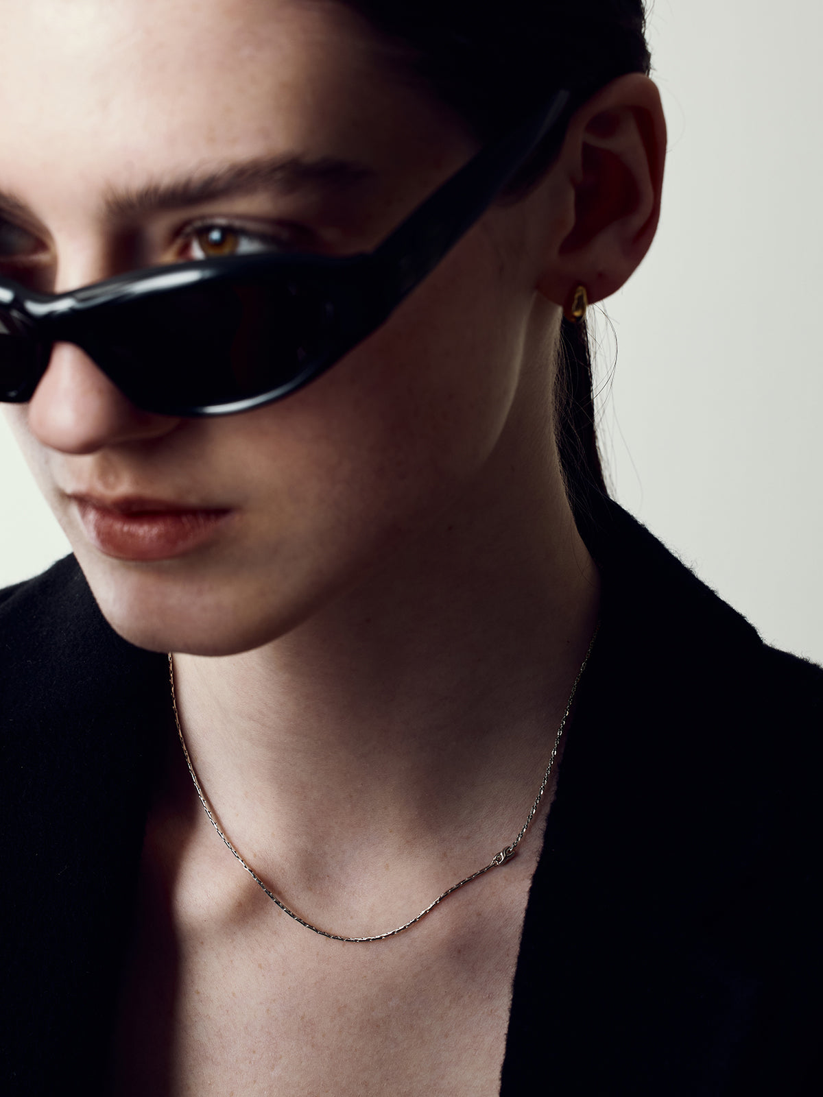 upload_20251030_SS24SNC025WGFFFMT_002_클리어체인 2.jpg